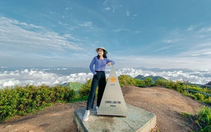 săn mây tại đỉnh Chiêu Lầu Thi 