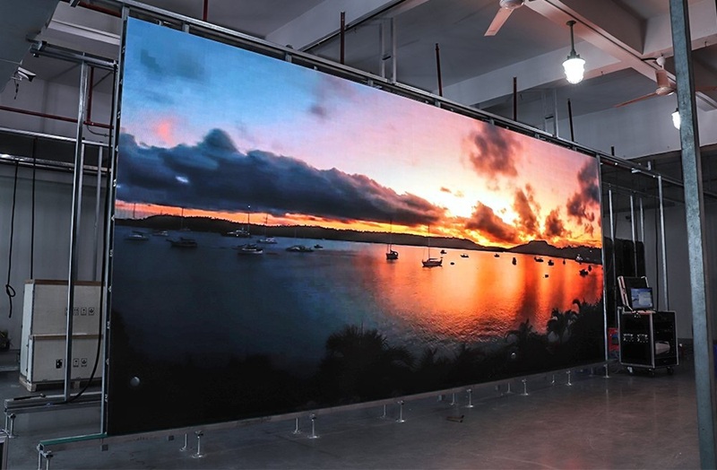 Lưu ý khi chọn mua màn hình LED trong nhà