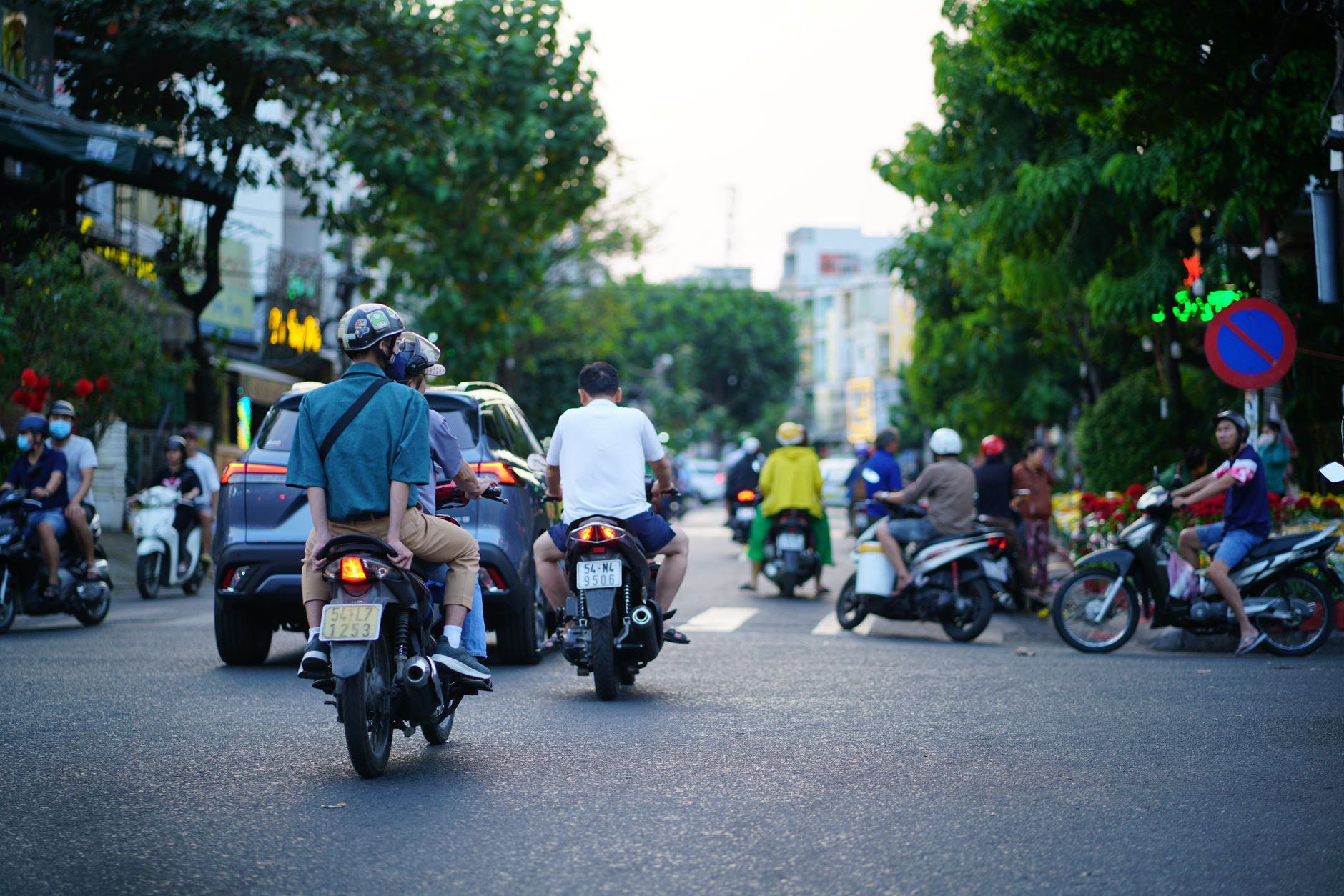 Luật giao thông, mức phạt và tình huống vi phạm thường gặp khi đưa đón con Luật giao thông, mức phạt và tình huống vi phạm thường gặp khi đưa đón con